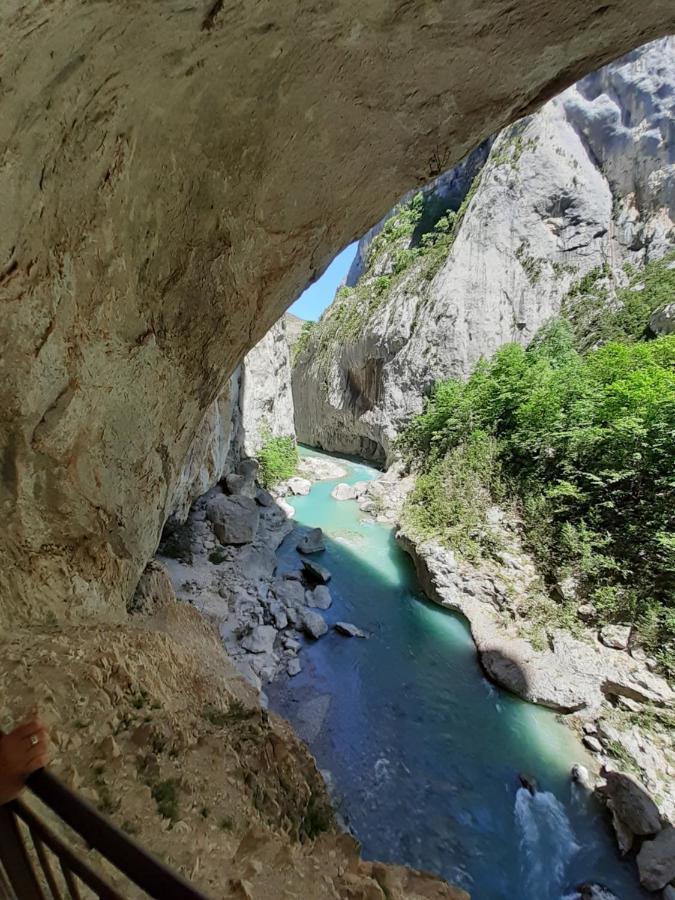 Camping Les Lavandes, Castellane Exterior photo