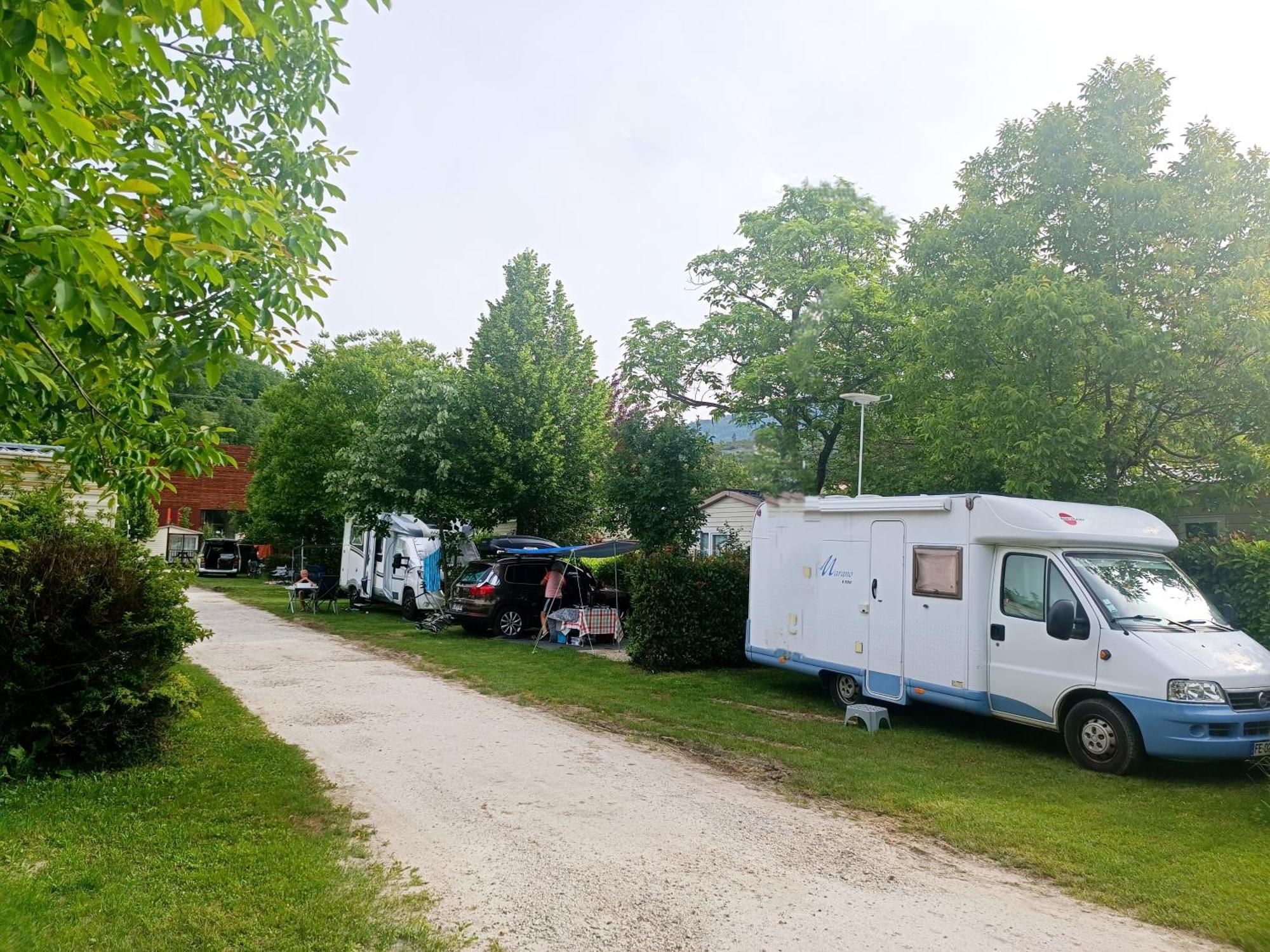 Camping Les Lavandes, Castellane Exterior photo