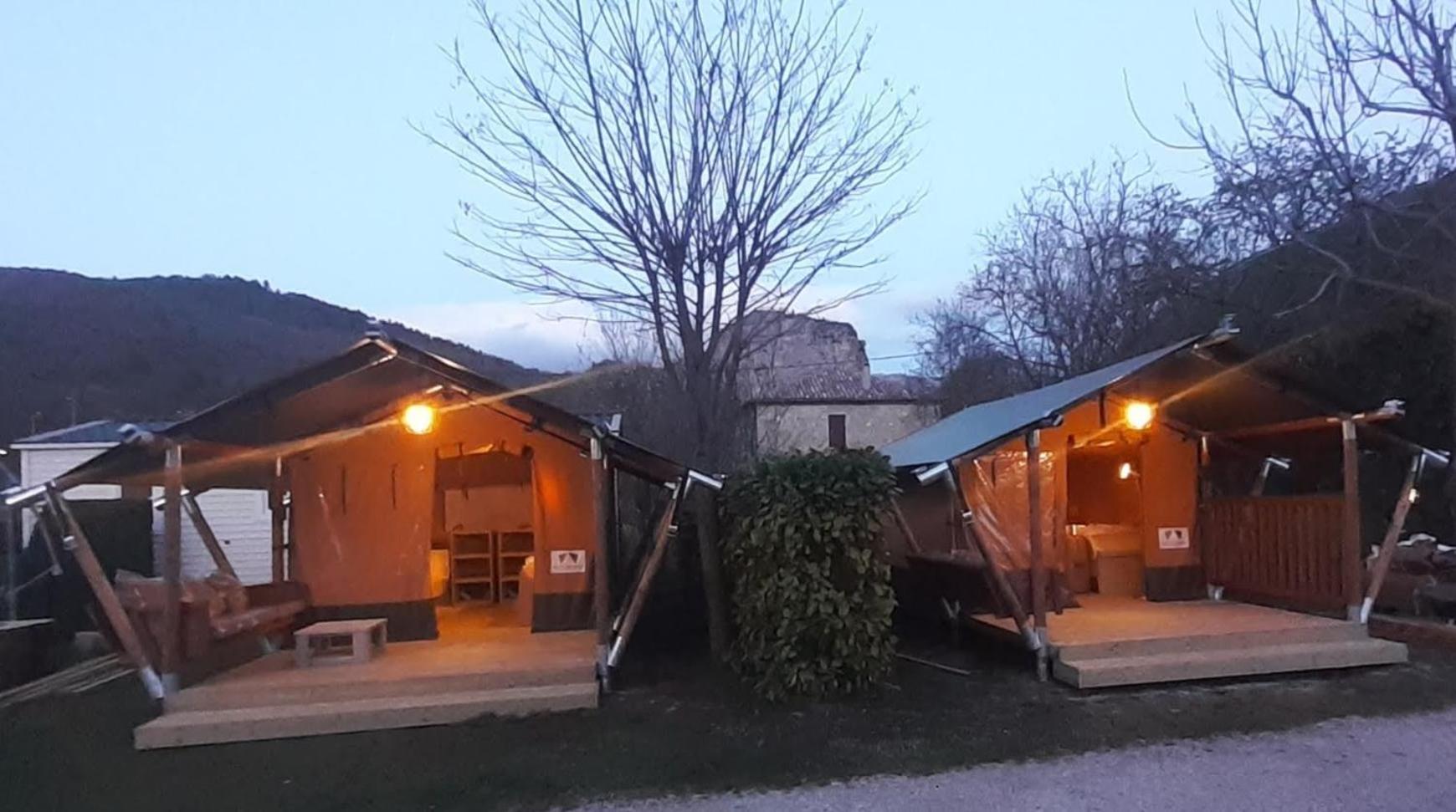 Camping Les Lavandes, Castellane Exterior photo